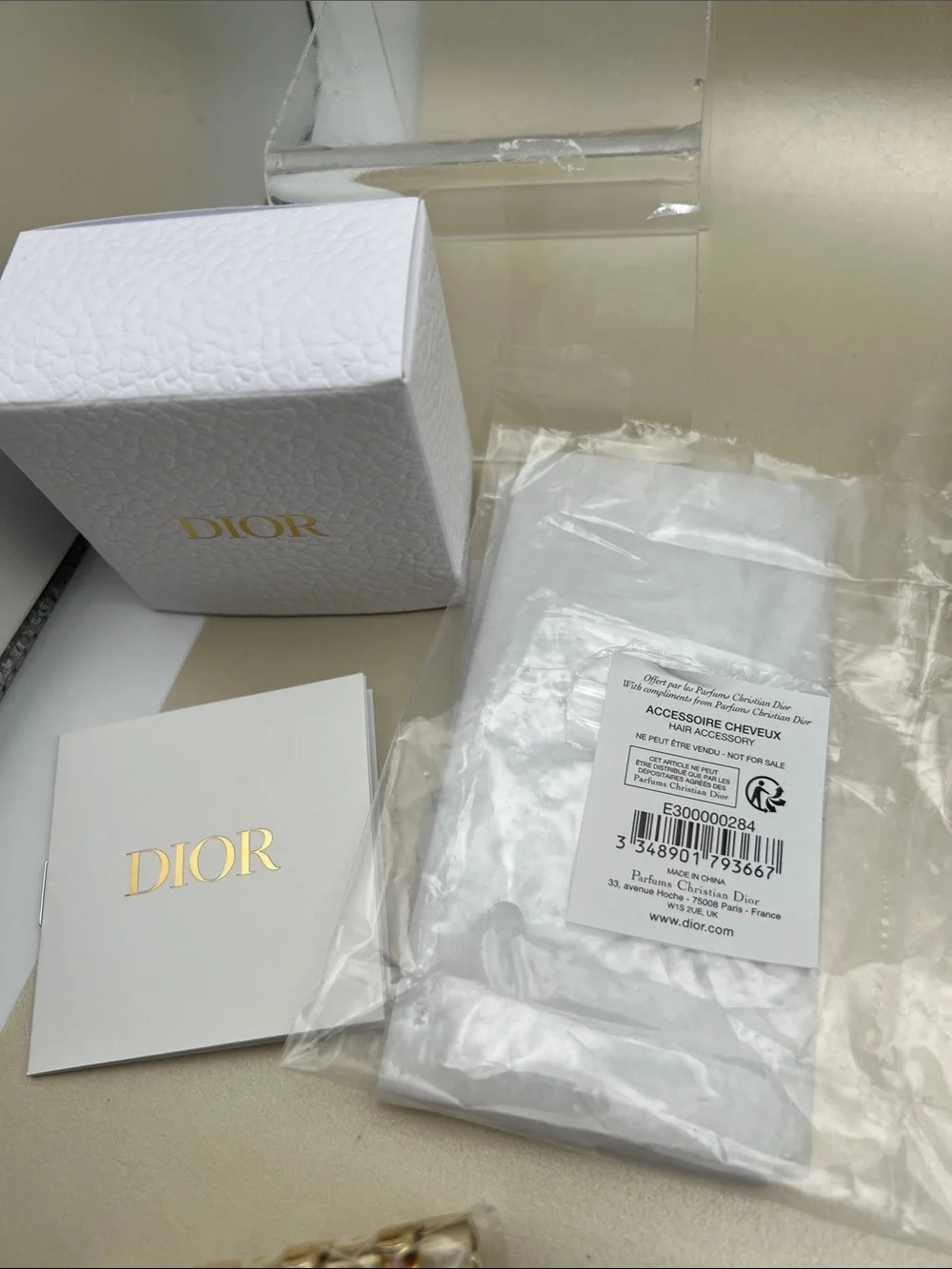 Dior CD Logo Gold Tone Polished Metal Beauty Hair Claw Clip NWT Limited Edition